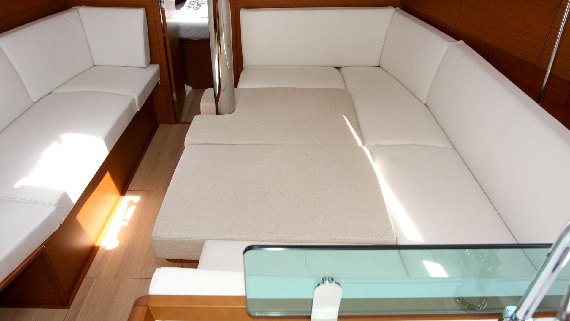 Sun Odyssey 389, picture 13