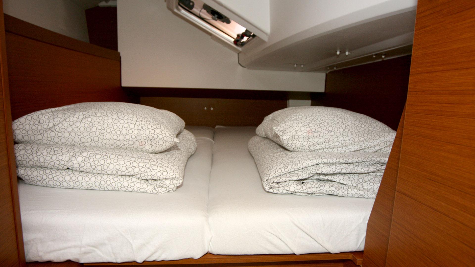 Sun Odyssey 349 - 2 cab., picture 14