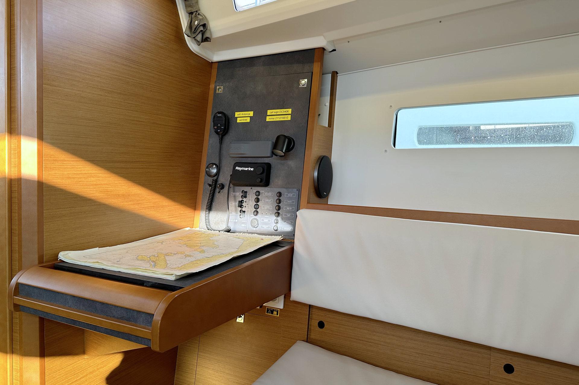 Sun Odyssey 349 - 2 cab., picture 10