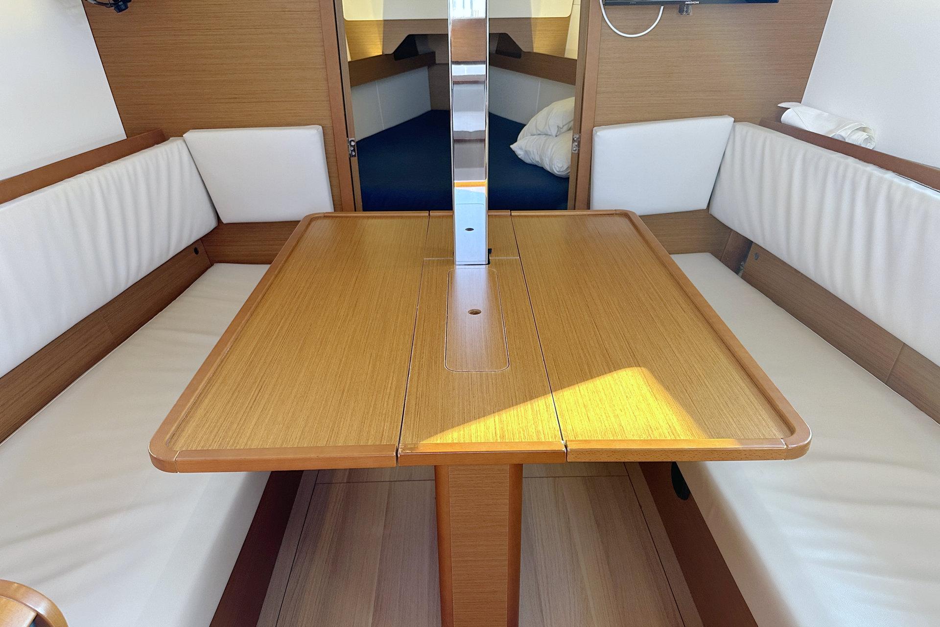 Sun Odyssey 349 - 2 cab., picture 9