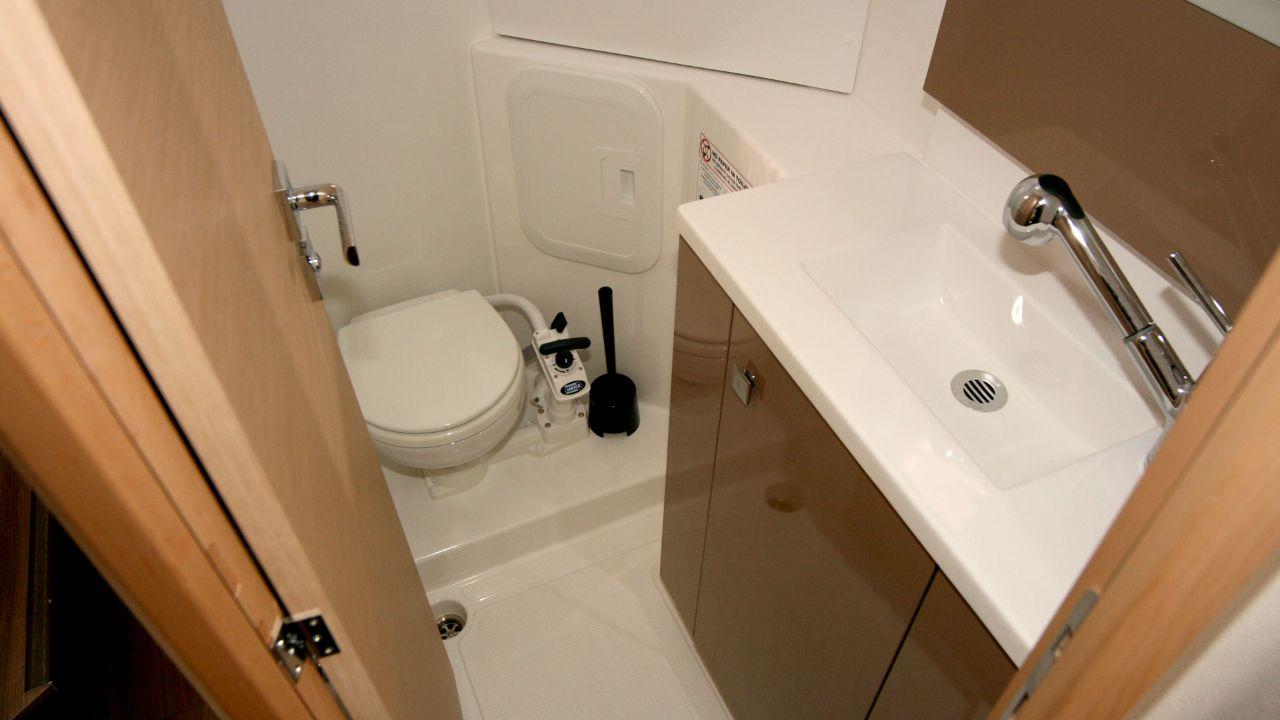 Fountaine Pajot Lucia 40 - 4 cab. - Luna Rossa II, picture 28