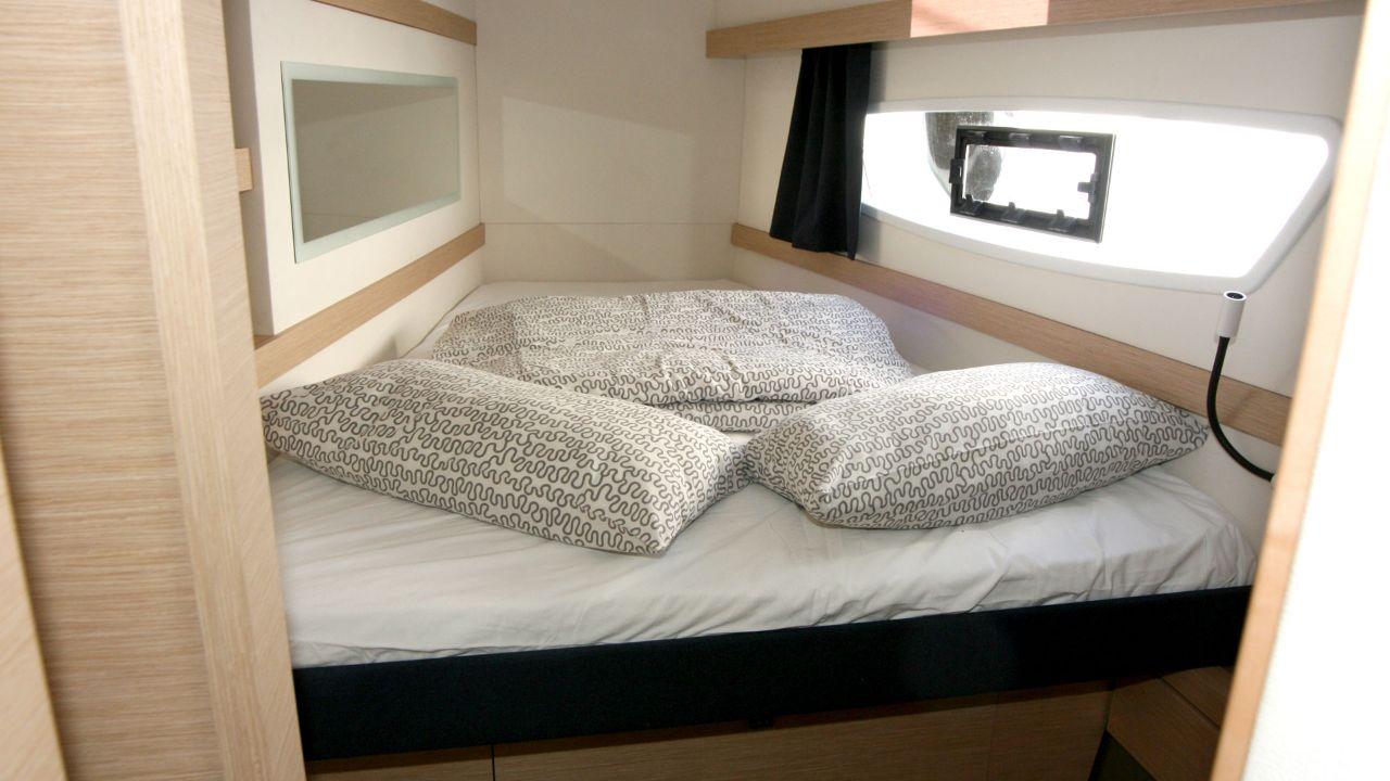 Fountaine Pajot Lucia 40 - 4 cab. - Luna Rossa II, picture 24