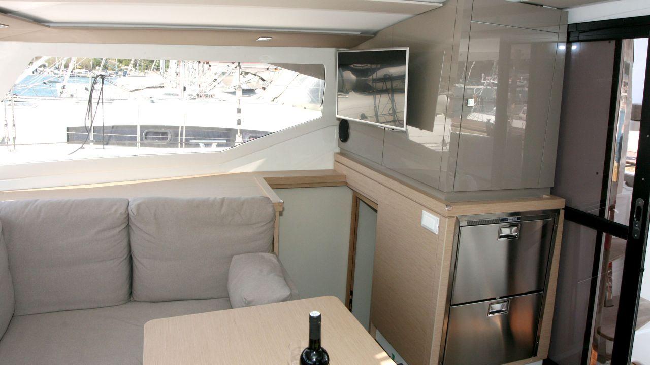 Fountaine Pajot Lucia 40 - 4 cab. - Luna Rossa II, picture 19