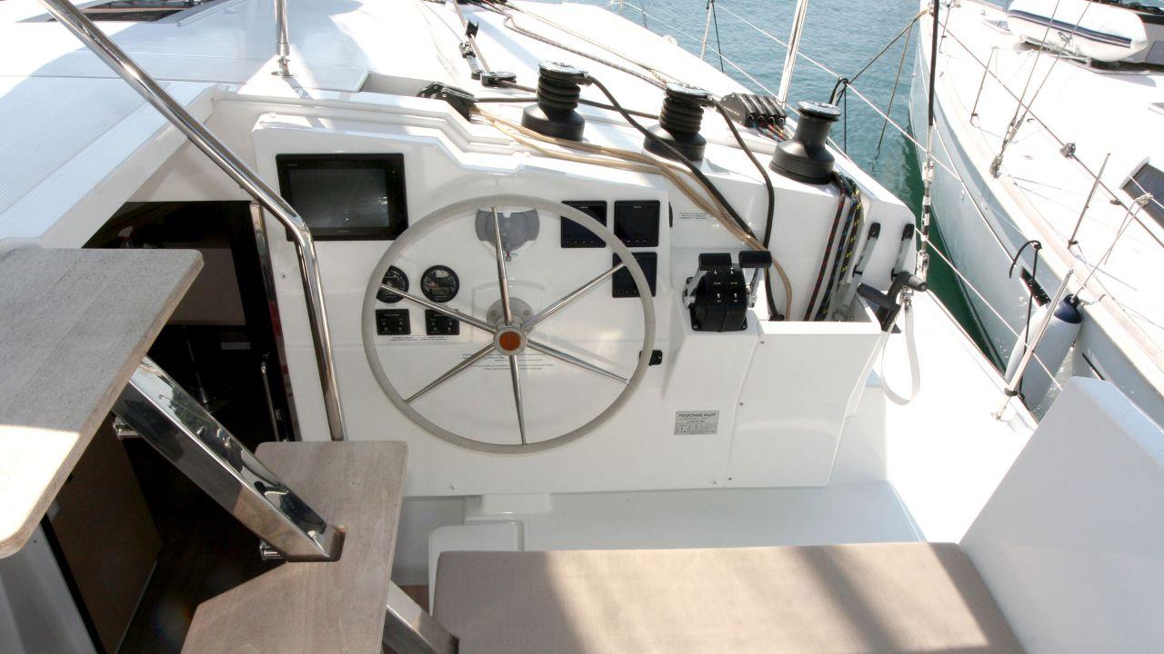 Fountaine Pajot Lucia 40 - 4 cab. - Luna Rossa II, picture 11