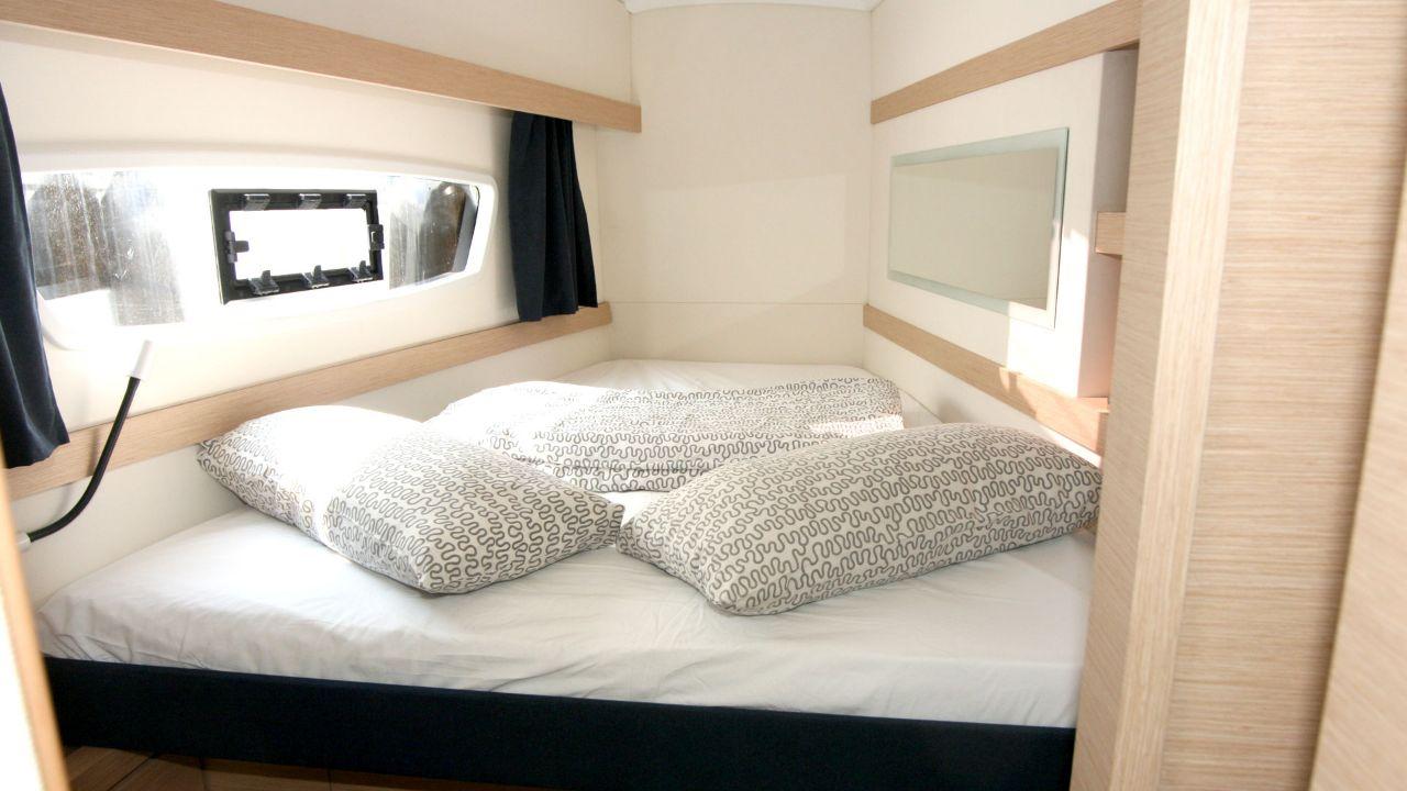 Fountaine Pajot Lucia 40 - 4 cab. - Luna Rossa II, picture 21