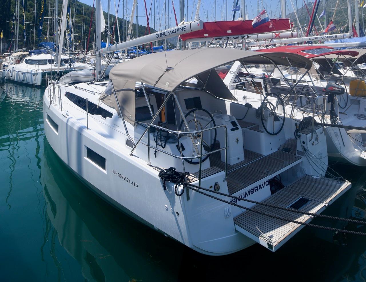 Sun Odyssey 410 - 3 cab., picture 1