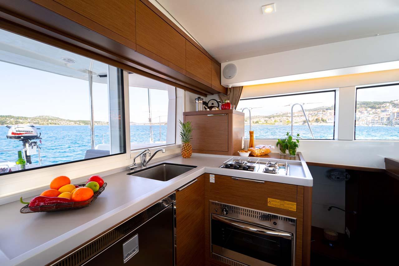 Lagoon 40 - 3 + 2 cab, picture 11