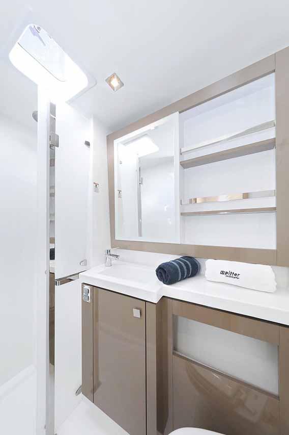 Fountaine Pajot Saona 47 Quintet - 5 + 1 cab., picture 24