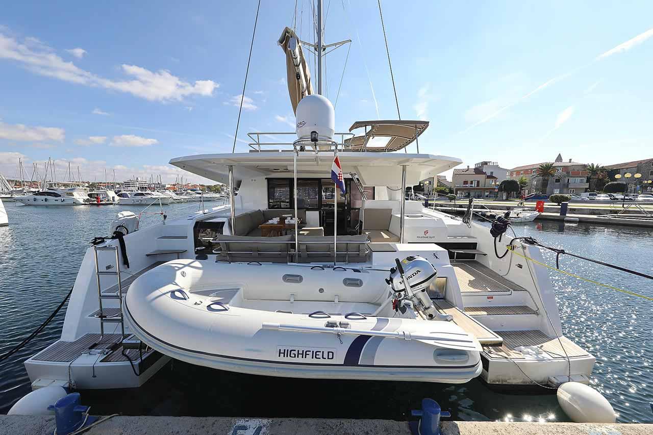 Fountaine Pajot Saona 47 Quintet - 5 + 1 cab., picture 1