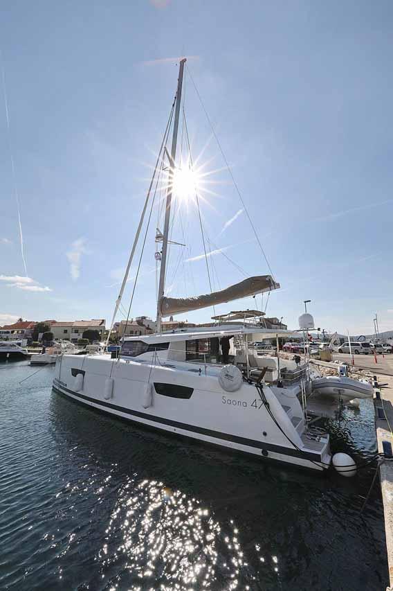 Fountaine Pajot Saona 47 Quintet - 5 + 1 cab., picture 3