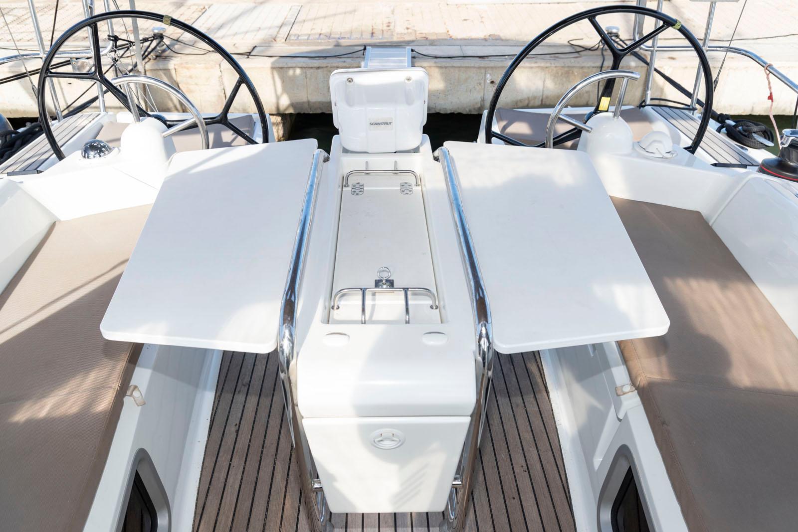 Sun Odyssey 389, picture 6