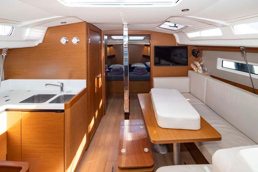 Sun Odyssey 440 - 4 cab., picture 10