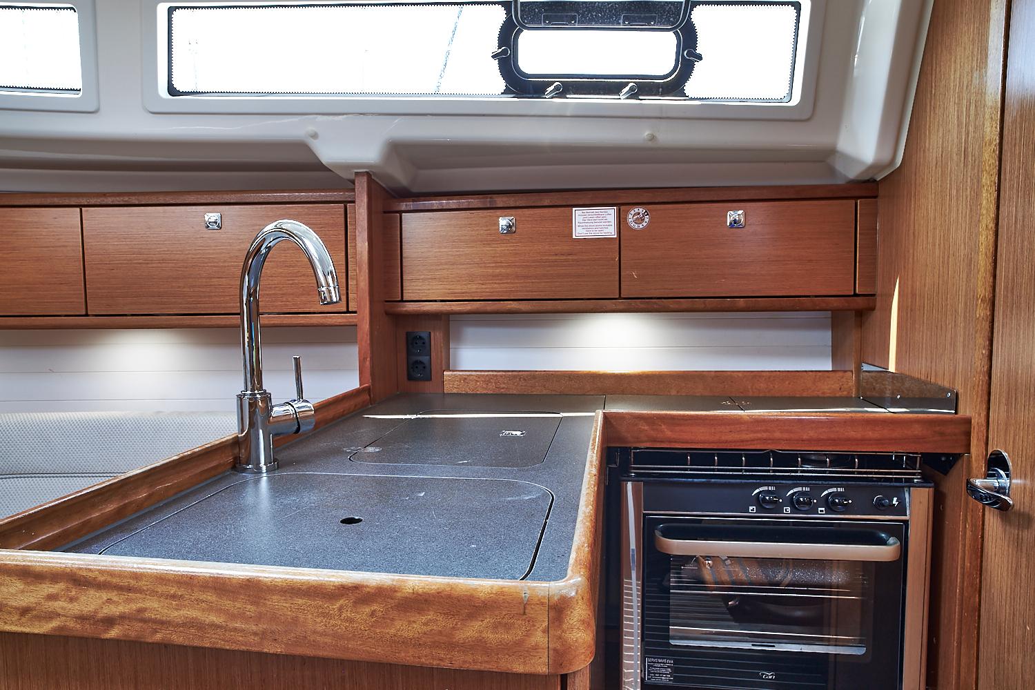 Bavaria Cruiser 34, picture 7