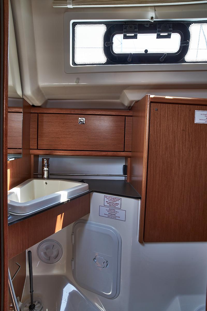 Bavaria Cruiser 34, picture 12