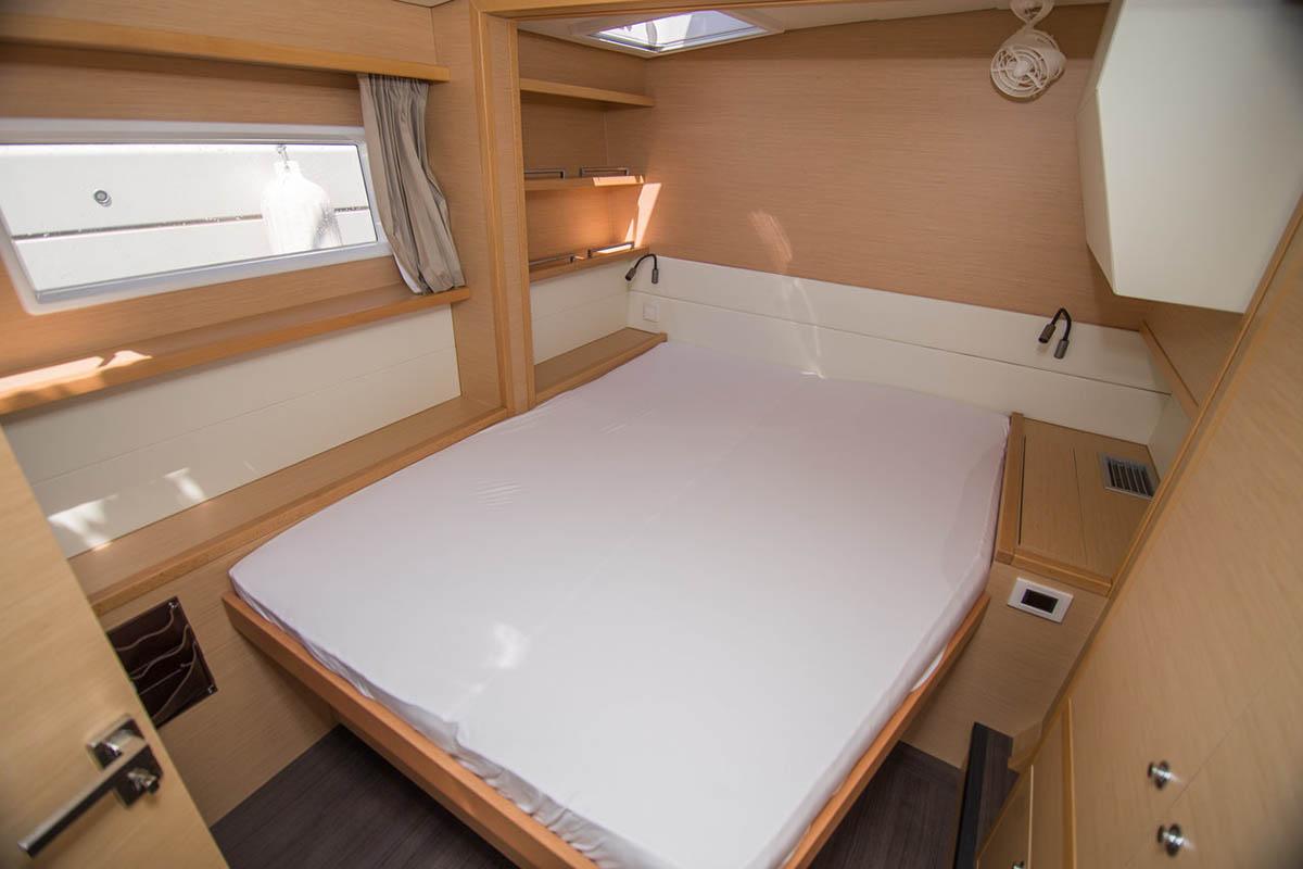 Lagoon 52 F - 6 + 2 cab., picture 16