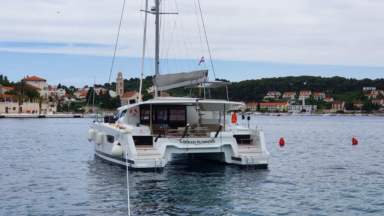 Fountaine Pajot Astrea 42 - 4 + 2 cab. - Ocean Runner, picture 4