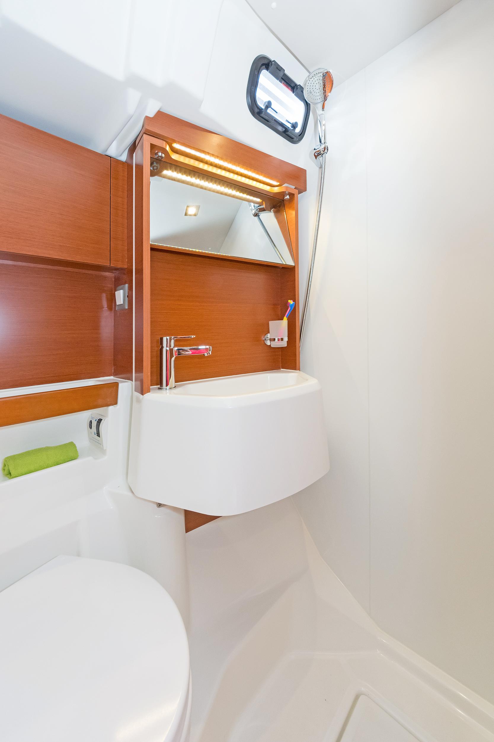 Oceanis 51.1 - 5 + 1 cab., picture 19