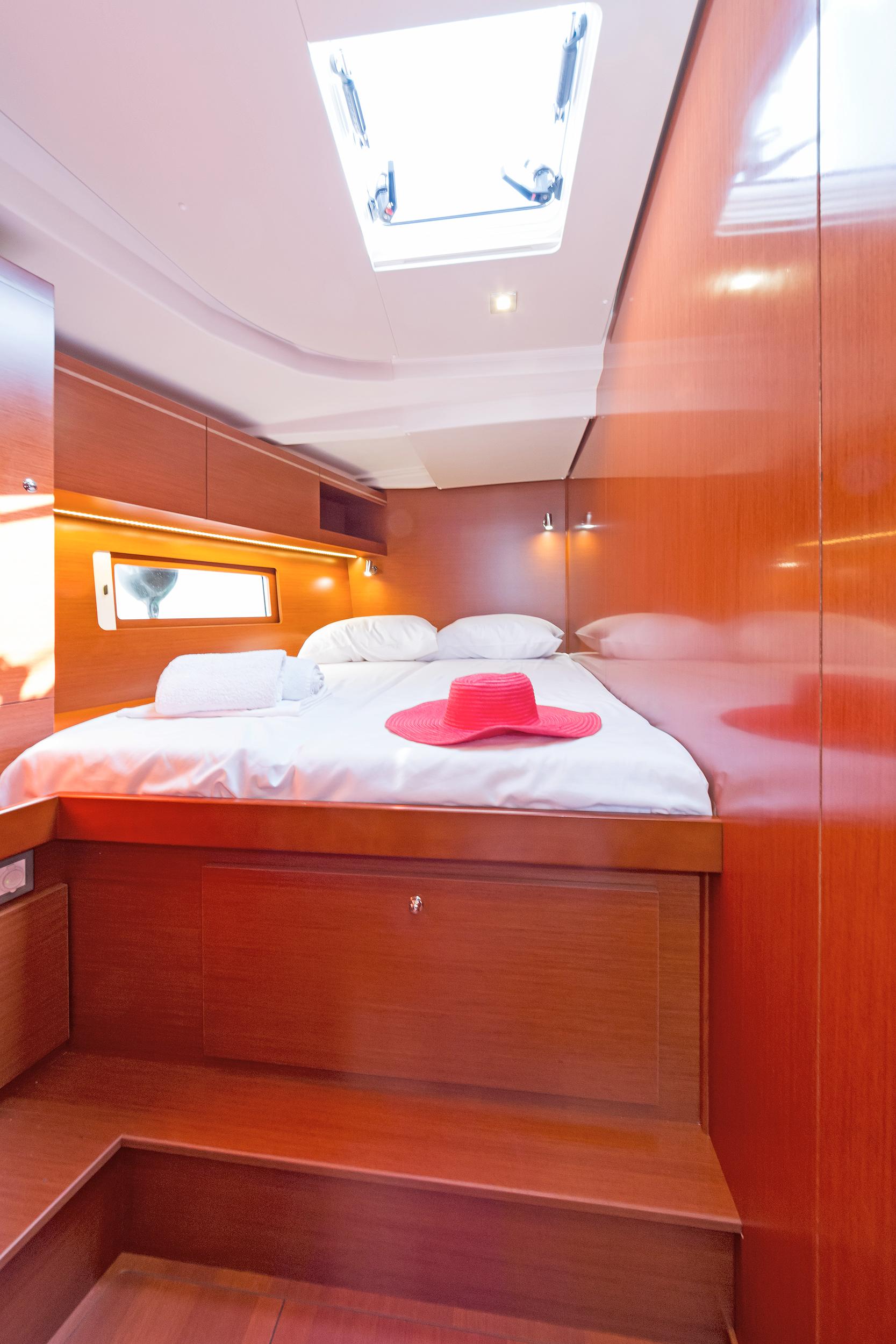 Oceanis 51.1 - 5 + 1 cab., picture 15