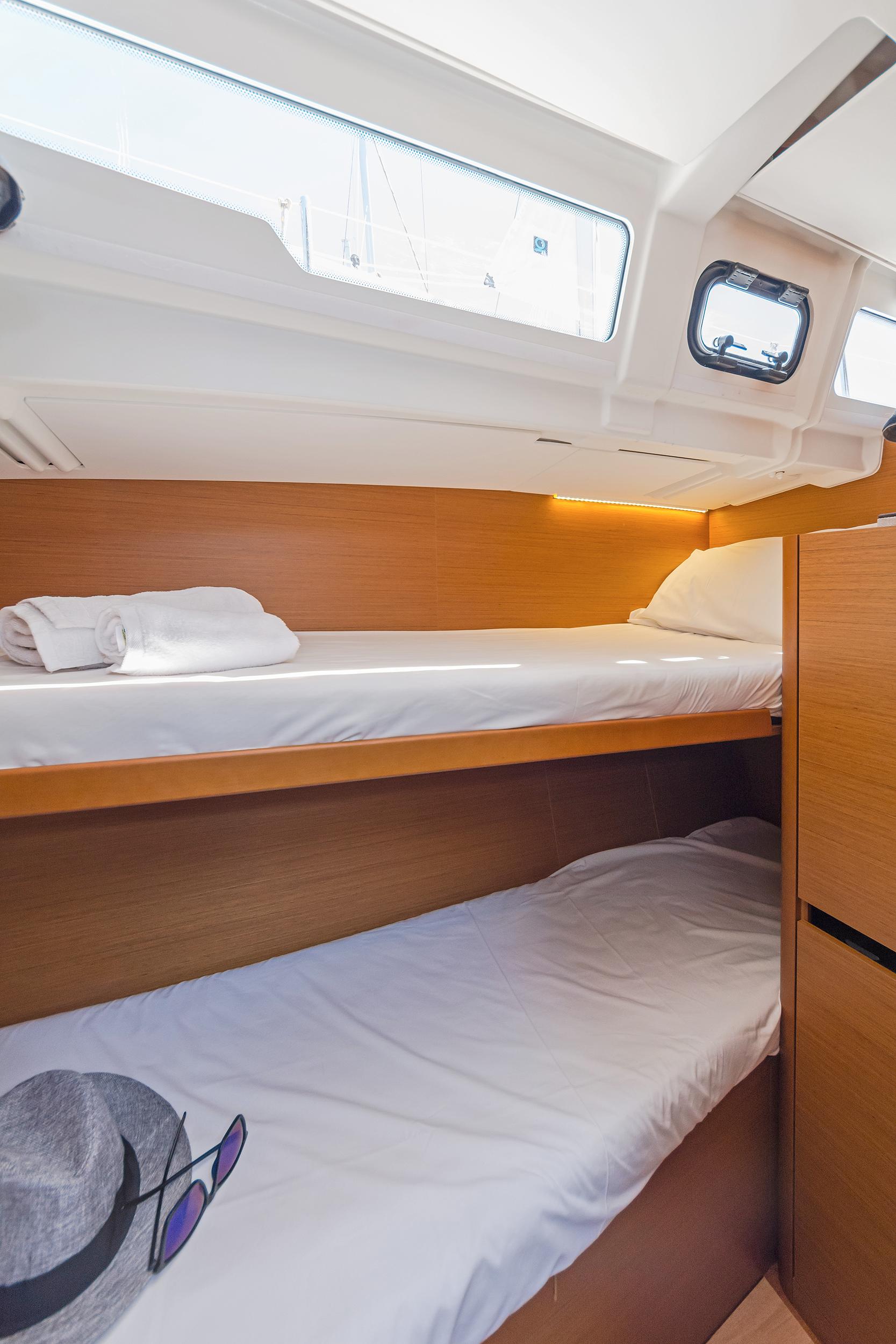 Sun Odyssey 490 - 5 + 1 cab., picture 9