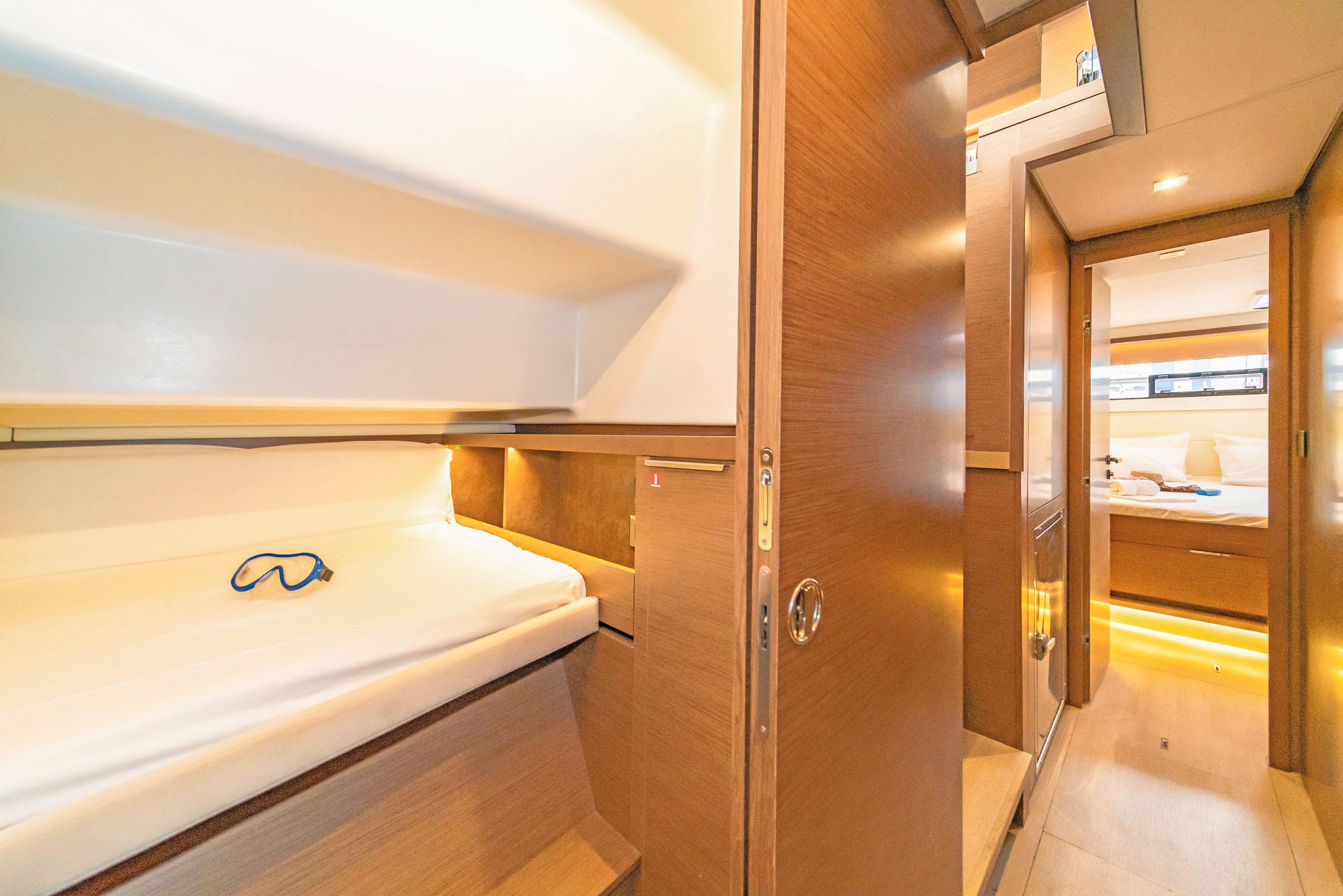 Lagoon 50 - 6 + 2 cab., picture 23