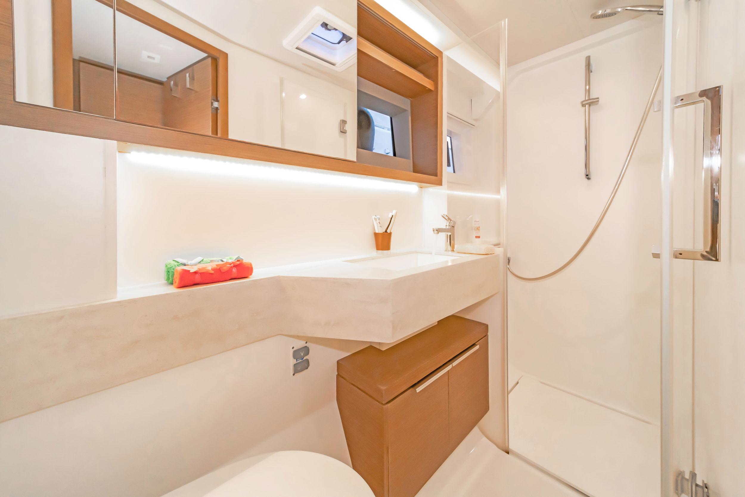 Lagoon 50 - 6 + 2 cab., picture 26