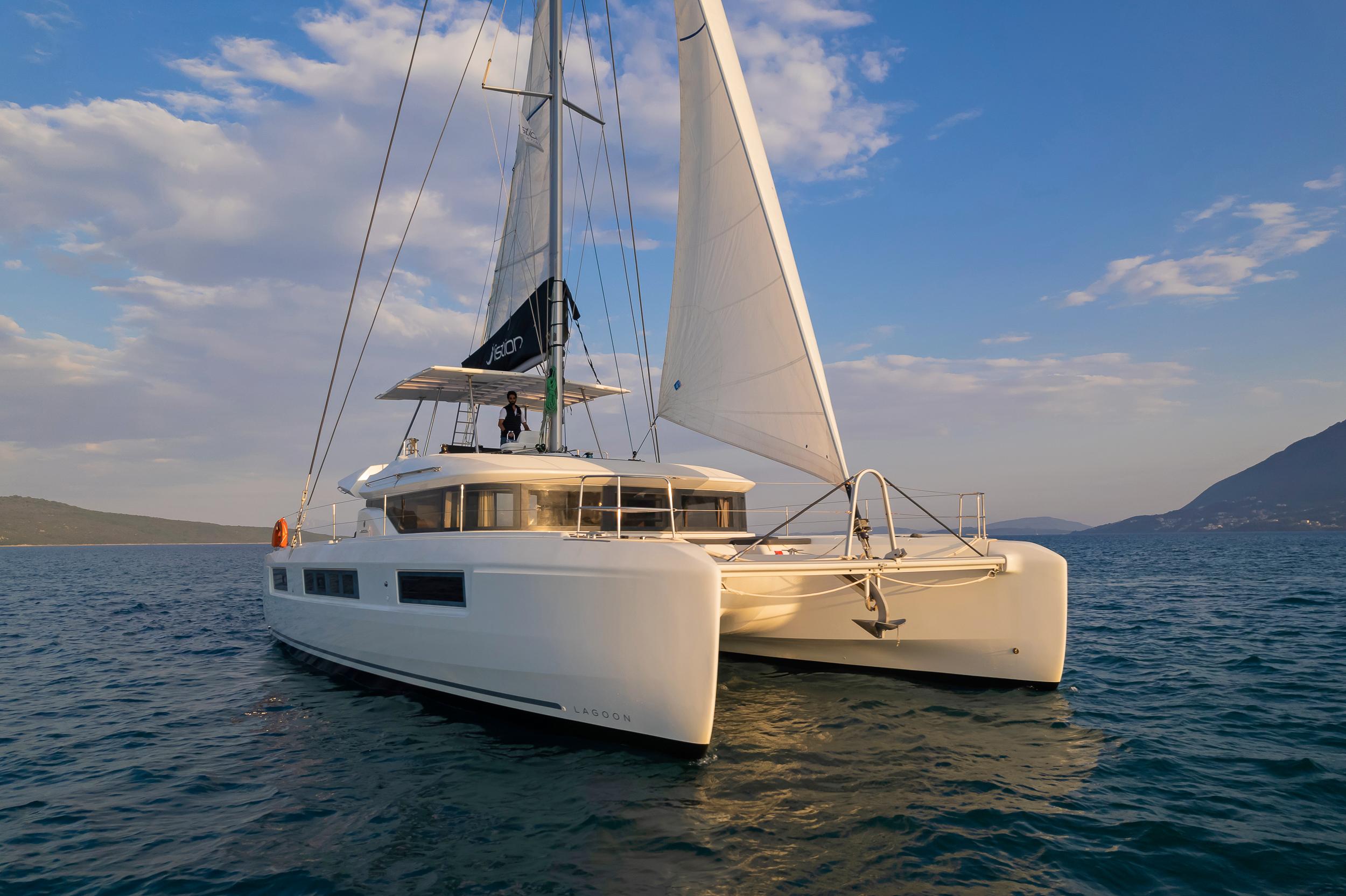 Lagoon 50 - 6 + 2 cab., picture 6