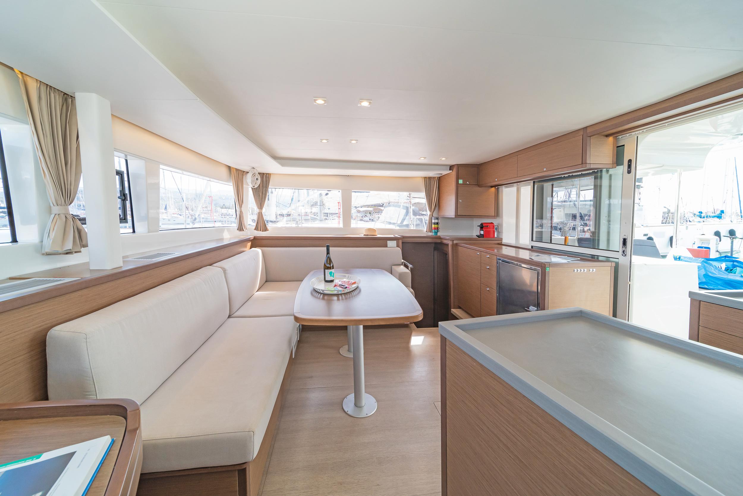 Lagoon 450 F - 4 + 2 cab., picture 15