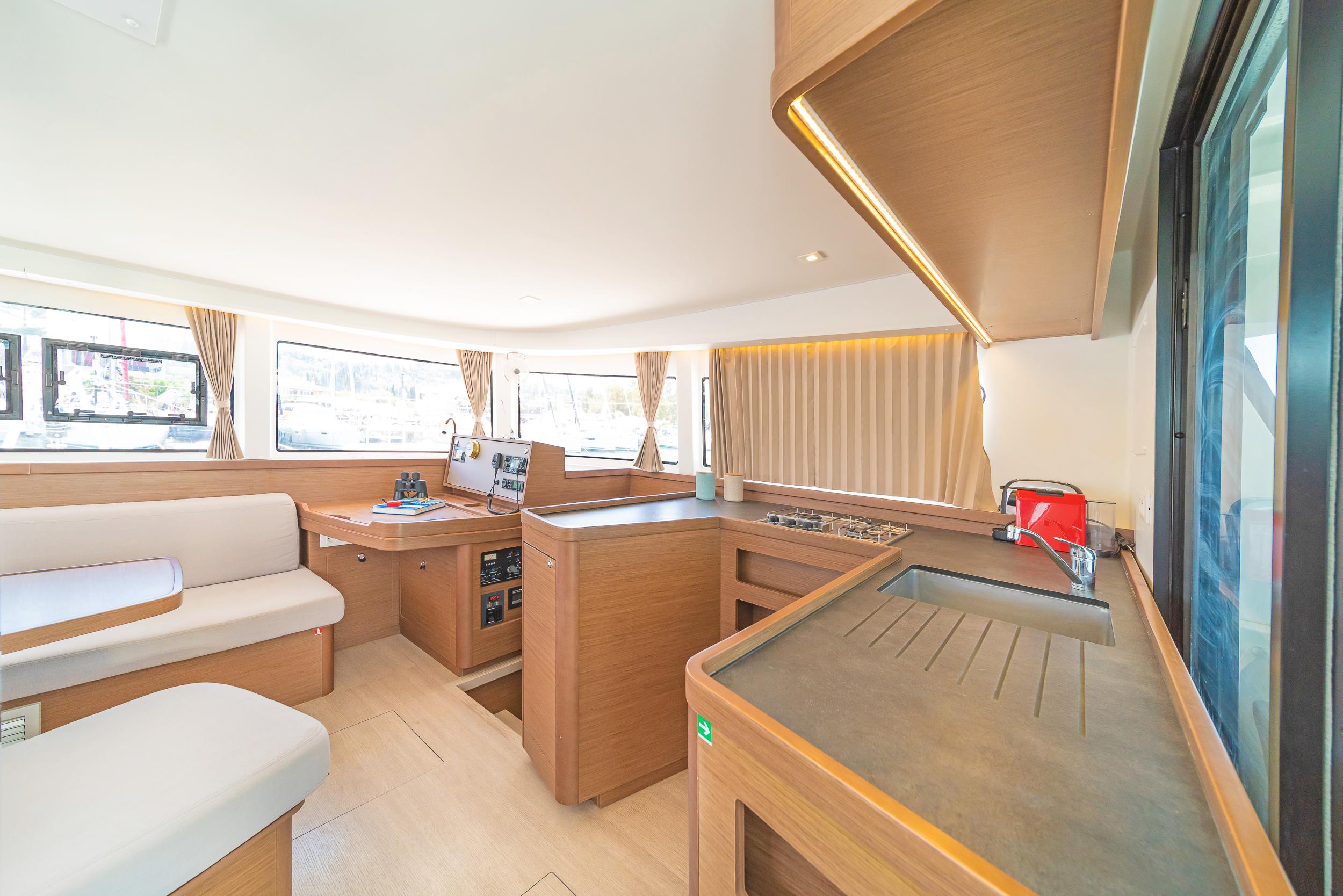 Lagoon 42 - 4 + 2 cab., picture 13