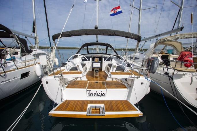 Hanse 388, picture 3