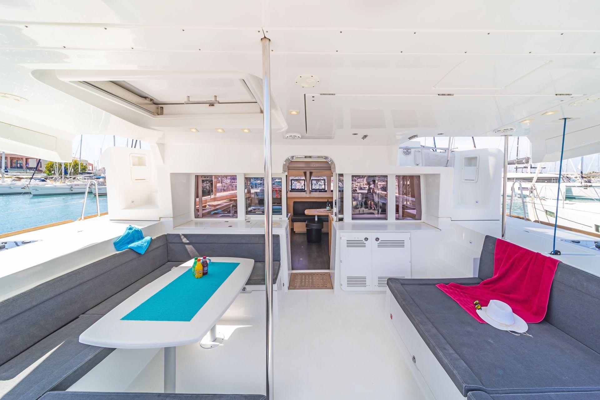 Lagoon 450 F - 4 + 2 cab., picture 8