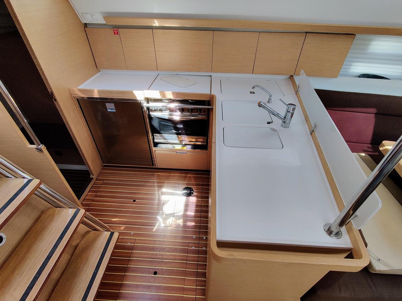 Elan Impression 45, picture 8