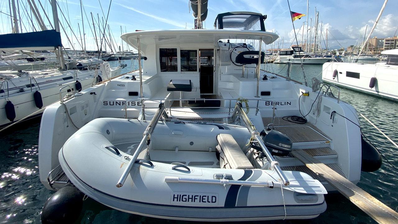 Lagoon 40 - 4 + 1 cab. - Sunrise, picture 10