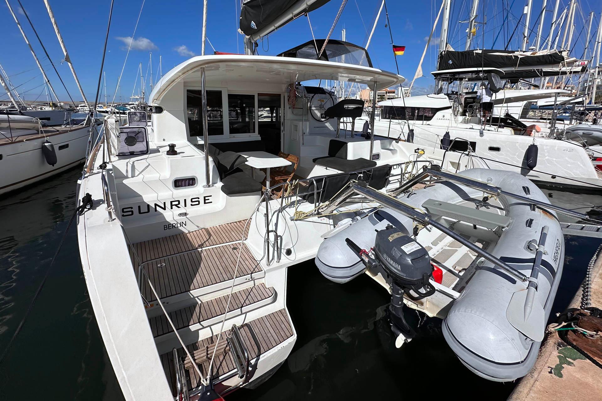 Lagoon 40 - 4 + 1 cab. - Sunrise, picture 14