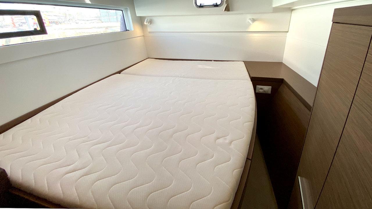 Lagoon 40 - 4 + 1 cab. - Sunrise, picture 25