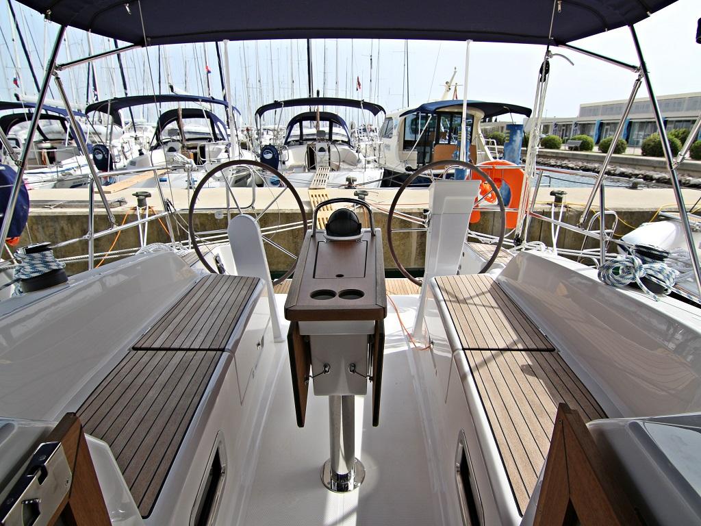 Bavaria Cruiser 34, picture 5