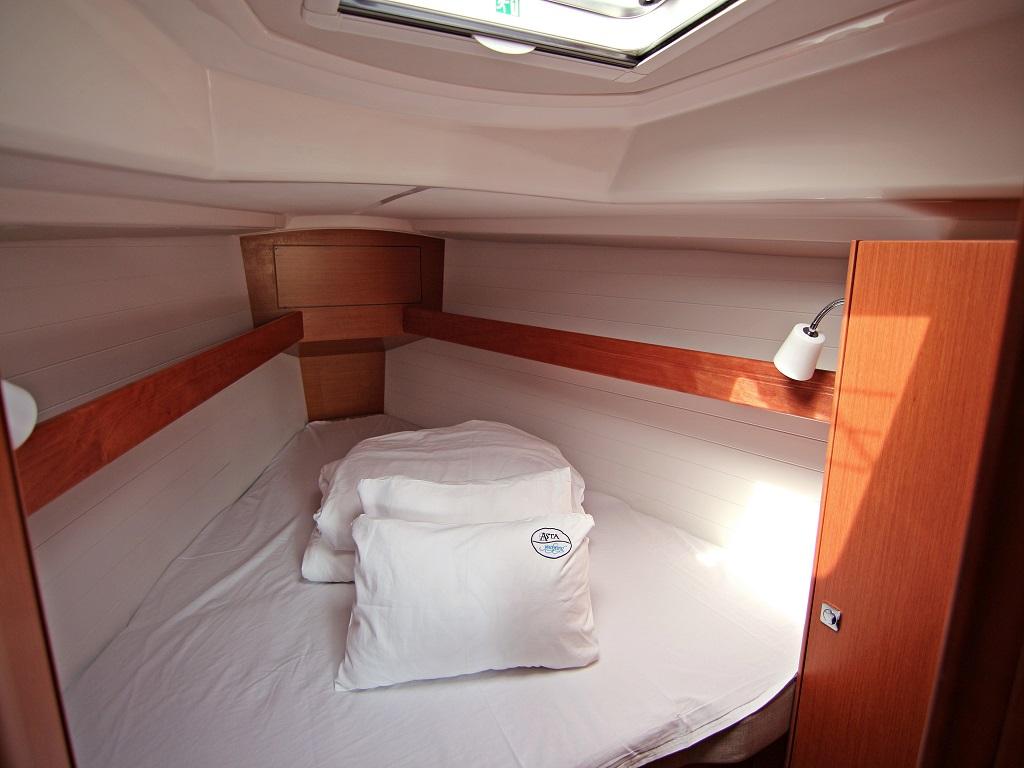 Bavaria Cruiser 34, picture 11