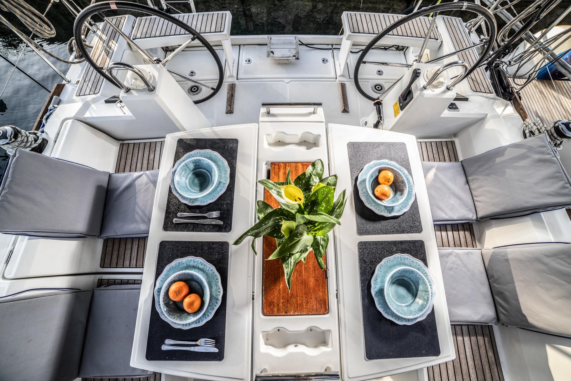 Oceanis 38.1, picture 7