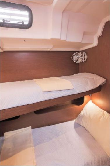 Oceanis 51.1 - 5 + 1 cab., picture 19