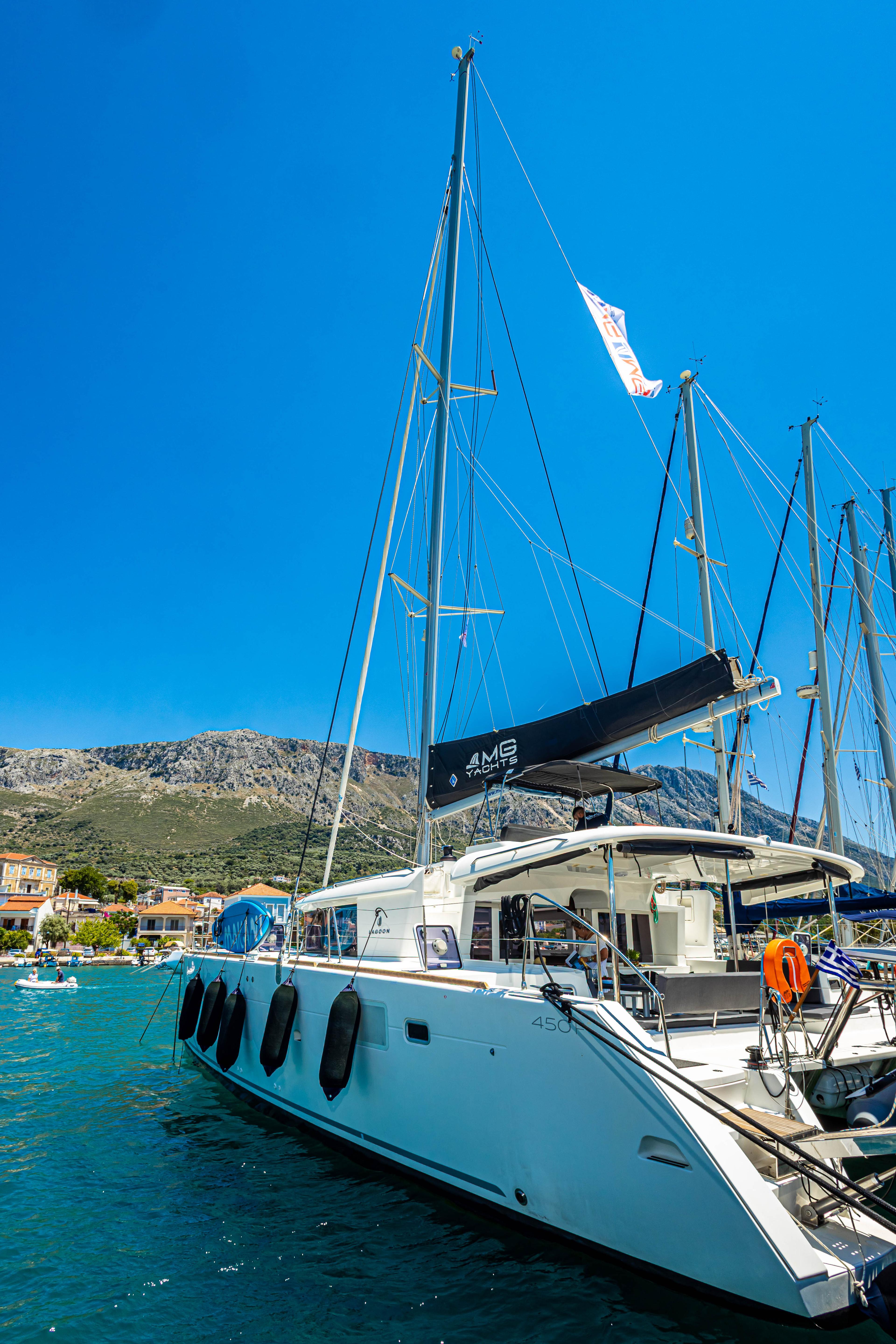 Lagoon 450 F - 4 + 2 cab., picture 3