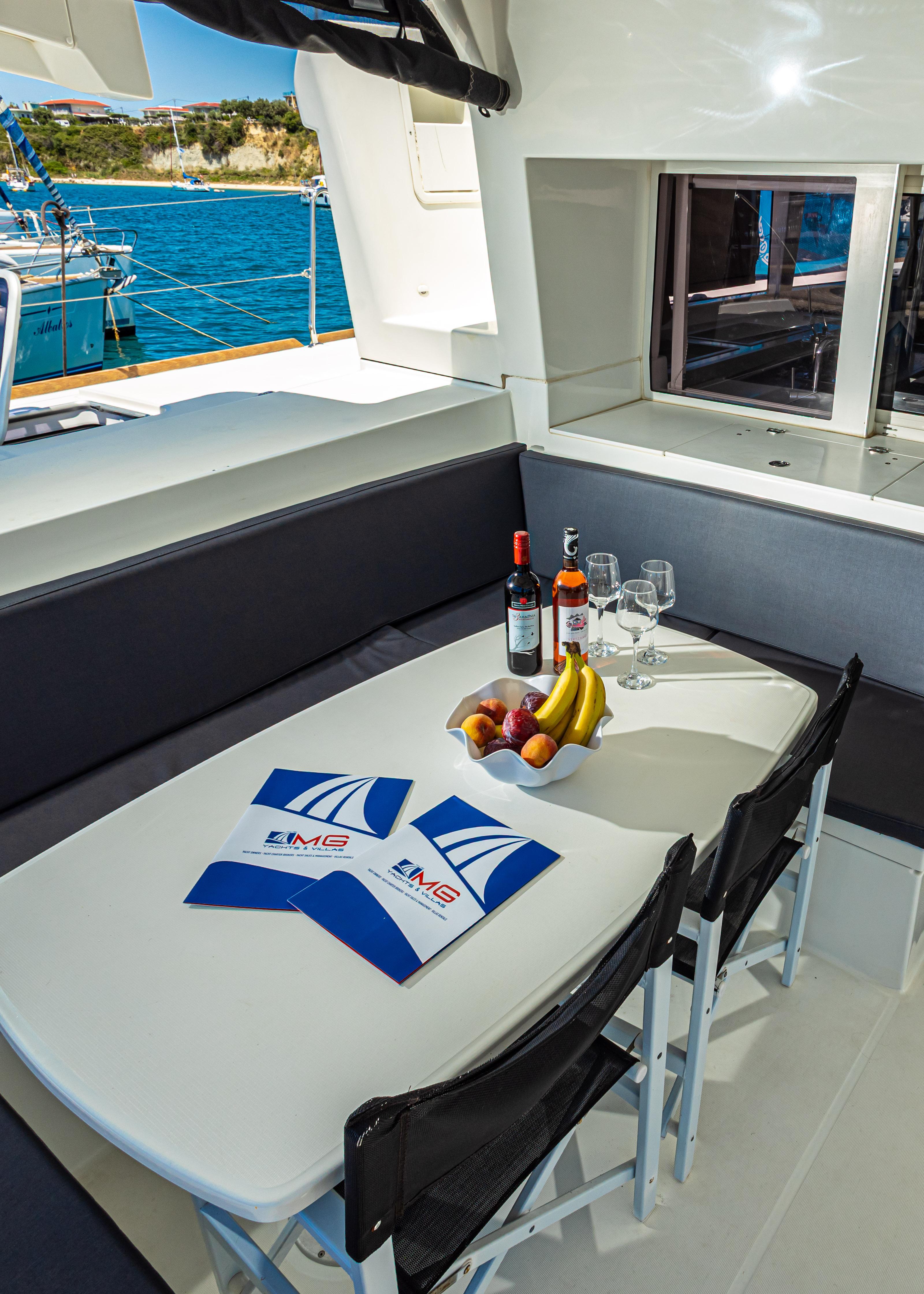 Lagoon 450 F - 4 + 2 cab., picture 4