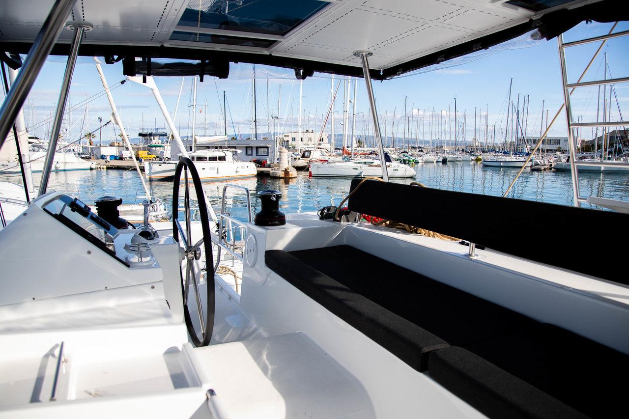 Lagoon 450 F - 4 + 2 cab., picture 6