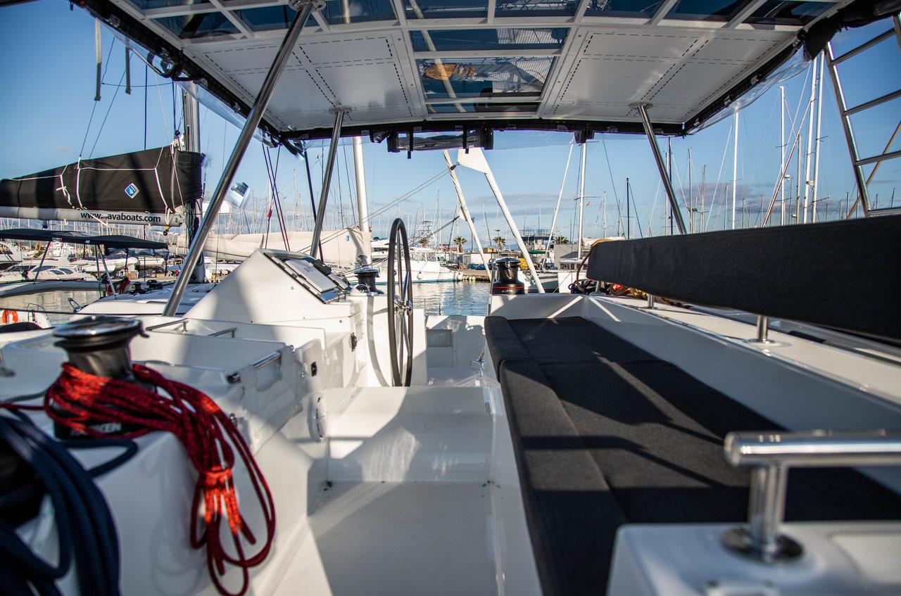 Lagoon 450 F - 4 + 2 cab., picture 4