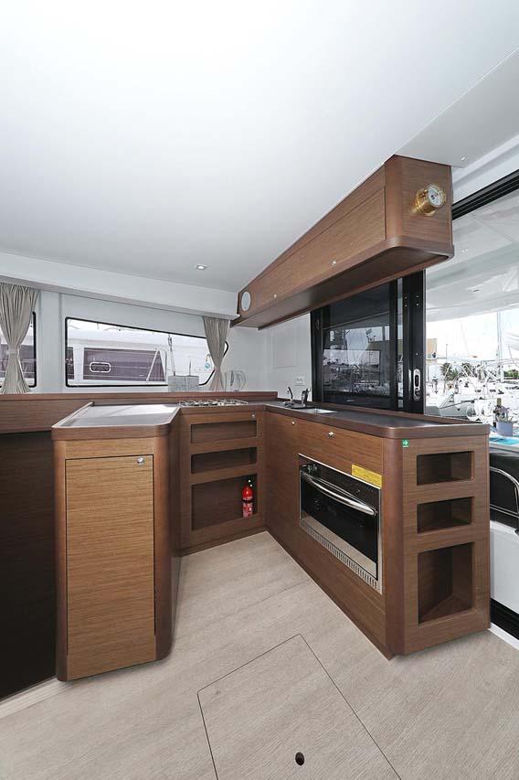 Lagoon 42 - 4 + 2 cab., picture 13