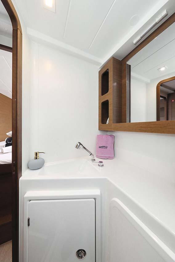 Lagoon 42 - 4 + 2 cab., picture 23