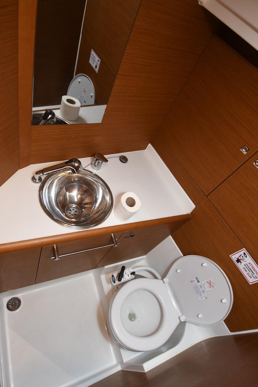 Sun Odyssey 419 - 3 cab., picture 12