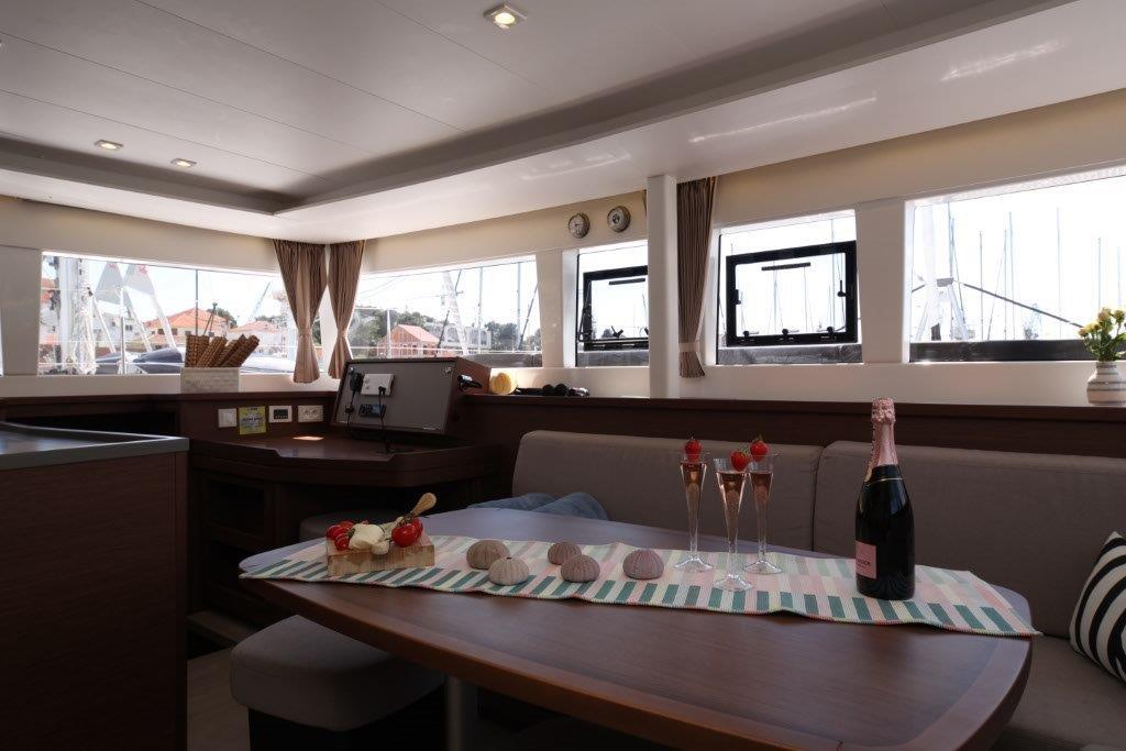 Lagoon 450 - 4 + 2 cab. - Reggae Point, picture 11