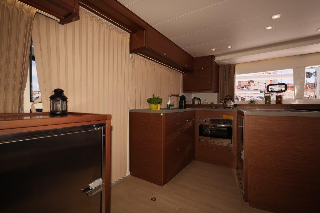 Lagoon 450 - 4 + 2 cab. - Reggae Point, picture 12