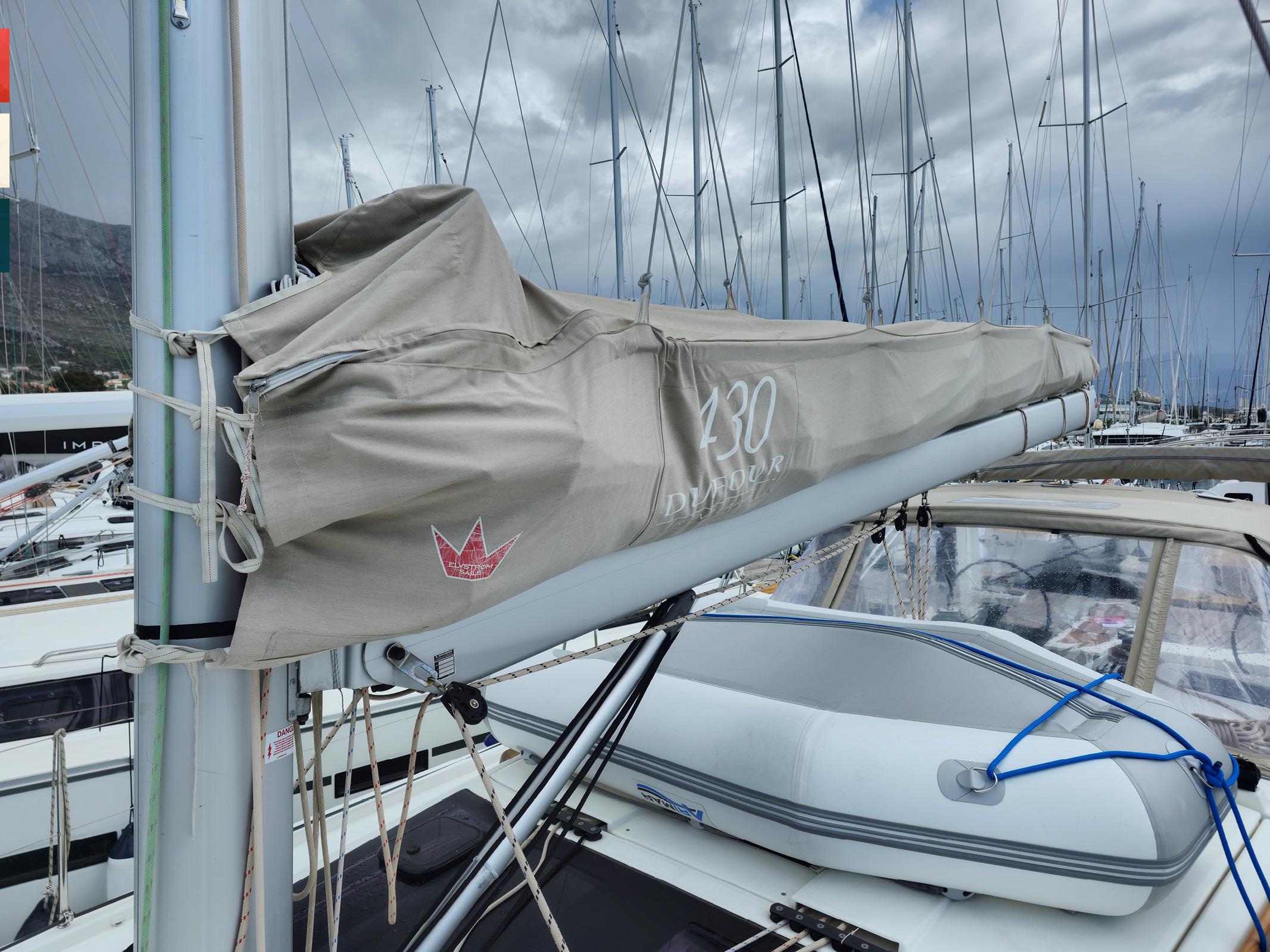 Dufour 430 GL, picture 10