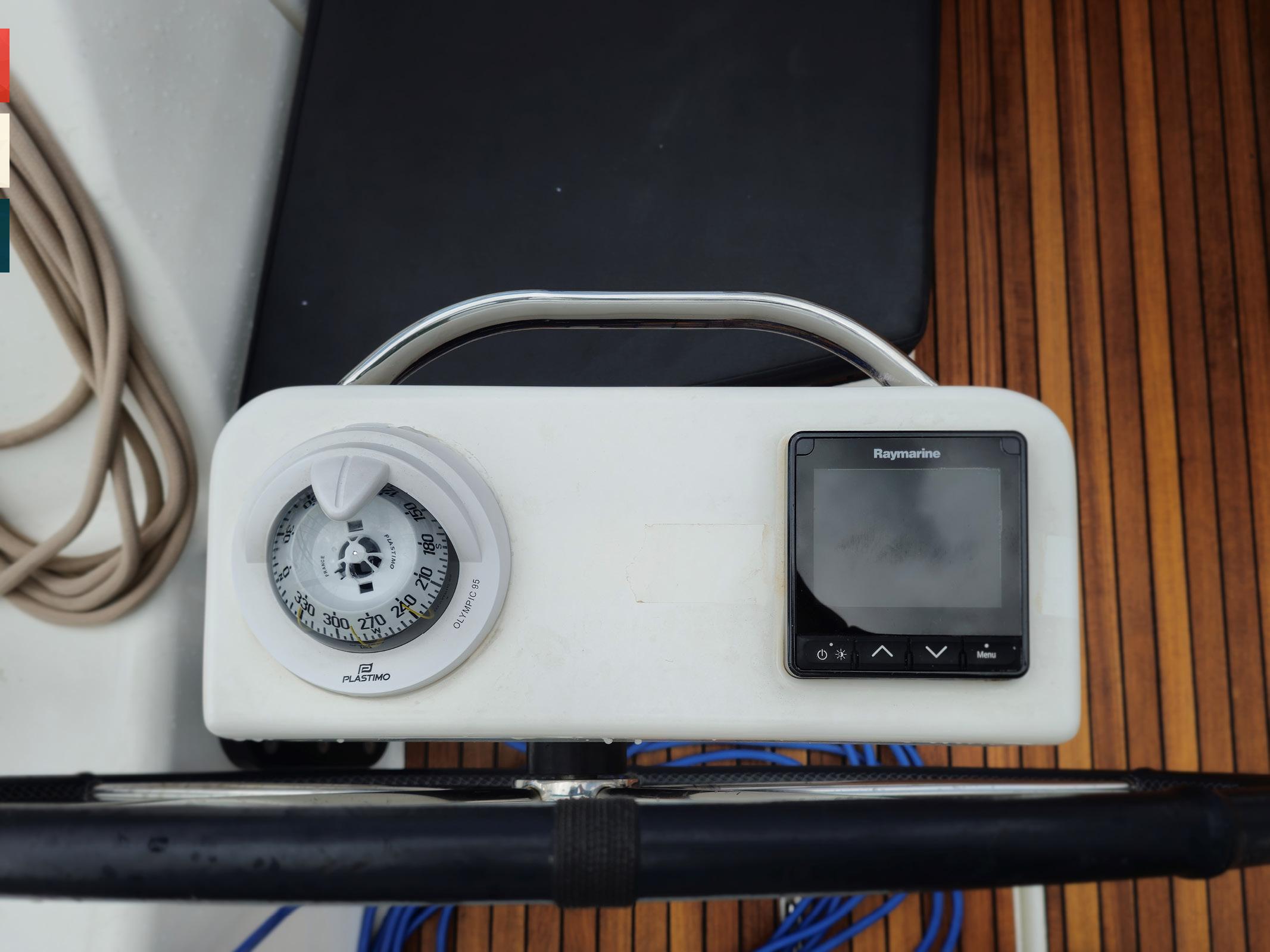 Dufour 430 GL, picture 6