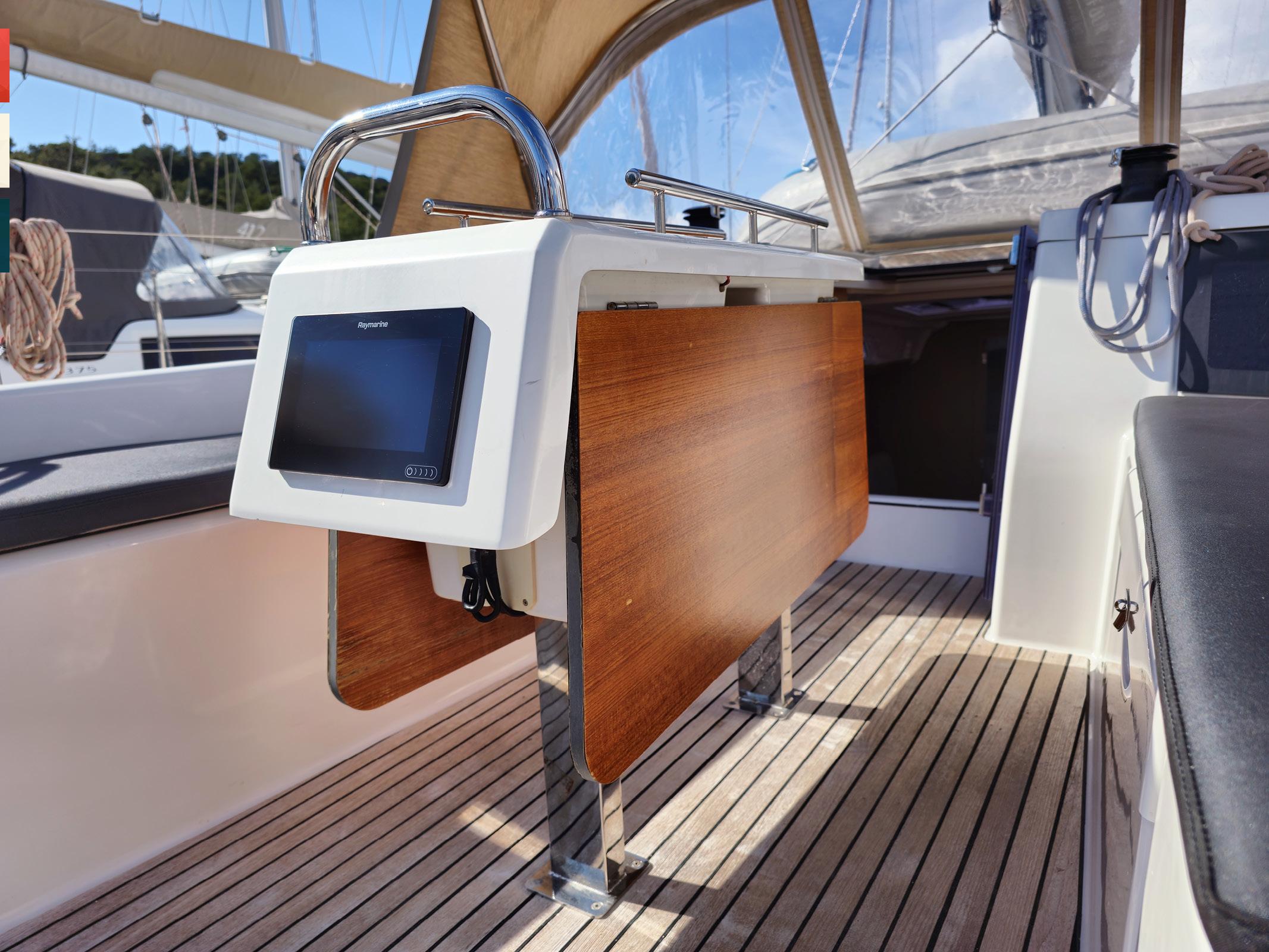 Dufour 360 GL, picture 6